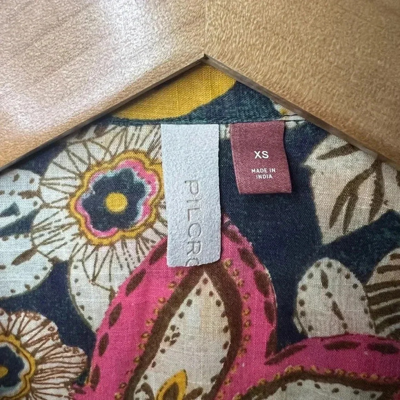 Anthropologie, Pilcro and the Letterpress Floral Button Down - Picture 3 of 6